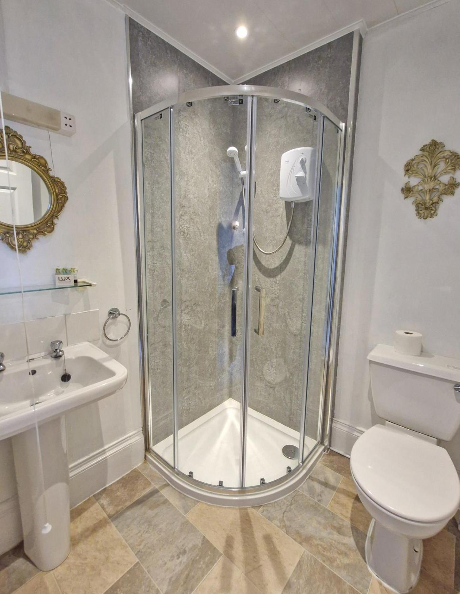 Skelton  Wharton Arms Hotel מראה חיצוני תמונה